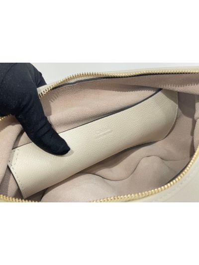 Chloe Small Bracelet Hobo Shoulder Crossbody Bag Off White Grained Leather - Detail view 9