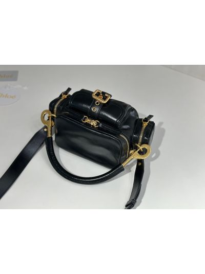 Chloe Small Camera Shoulder Crossbody Bag Black Shiny Leather - Detail view 4