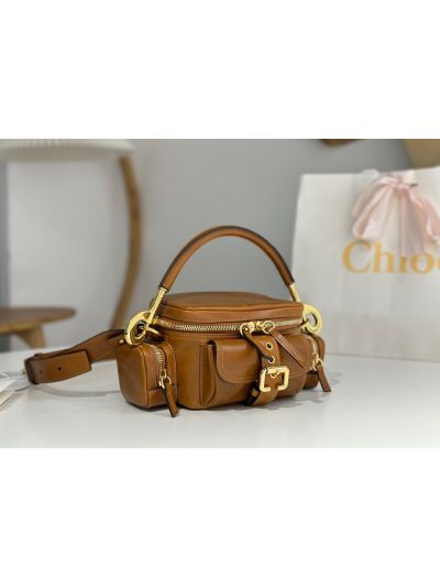 Chloe Small Camera Shoulder Crossbody Bag Brown Shiny Leather - Detail view 2