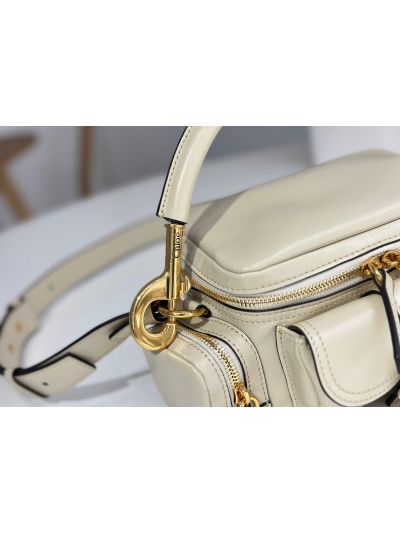 Chloe Small Camera Shoulder Crossbody Bag Off White Shiny Leather - Detail view 3