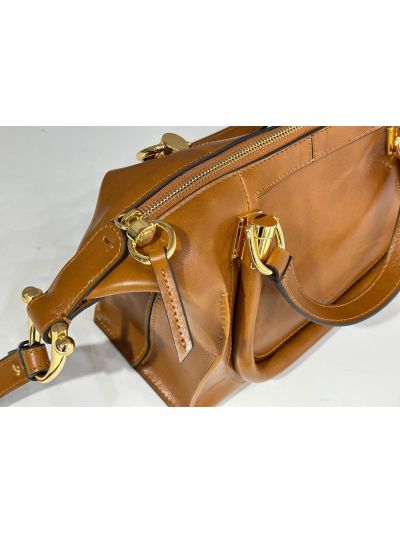 Chloe Small Paraty 24 Shoulder Crossbody Bag Brown Shiny Leather - Detail view 6