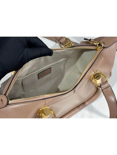 Chloe Small Paraty 24 Shoulder Crossbody Bag Woodrose Shiny Leather - Detail view 8