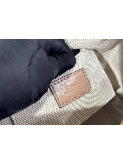 Chloe Small Paraty 24 Shoulder Crossbody Bag Woodrose Shiny Leather - Detail view 9