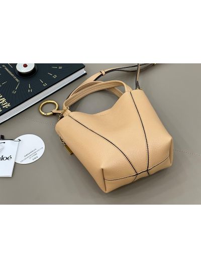 Chloe Small Spin Tote Bag Beige Grained Calfskin Leather - Detail view 5