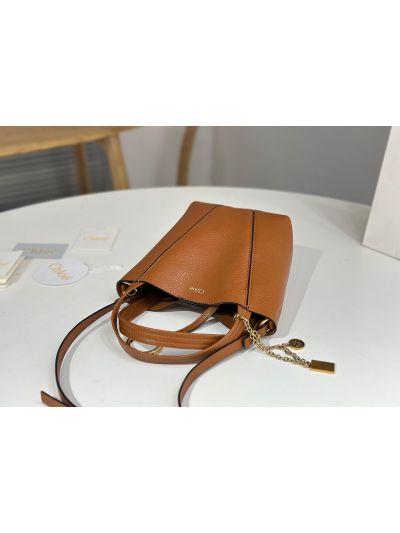 Chloe Small Spin Tote Bag Brown Grained Calfskin Leather - Detail view 6