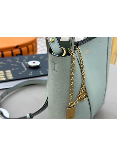 Chloe Small Spin Tote Bag Light Blue Grained Calfskin Leather - Detail view 7