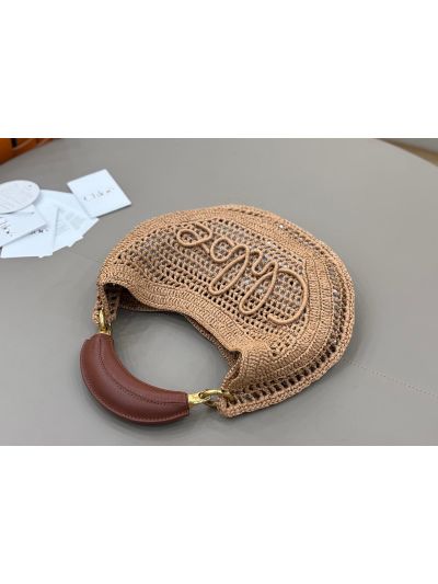 Chloe Summer Banana Raffia Hobo Shoulder Bag Beige - Detail view 3