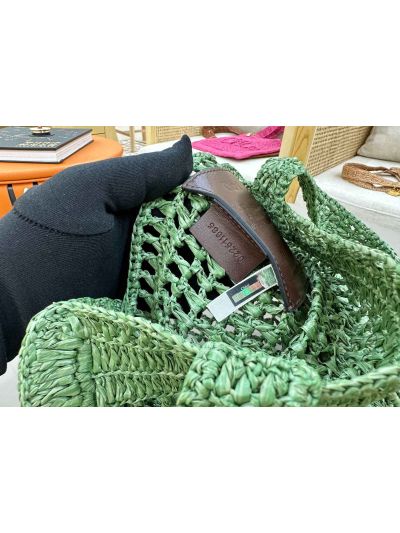 Chloe Summer Banana Tote Shoulder Bag Green Raffia and Calfskin - Detail view 8