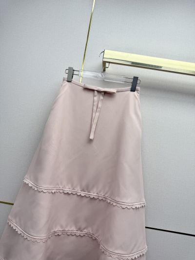 Dior Bow Contrast-Trim Skirt in Light Pink