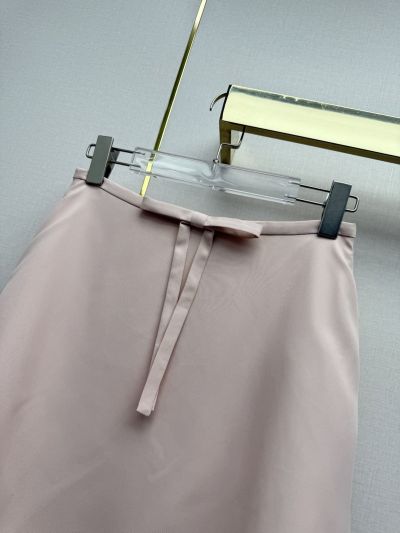 Dior Bow Contrast-Trim Skirt in Light Pink