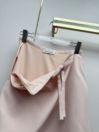Dior Bow Contrast-Trim Skirt in Light Pink