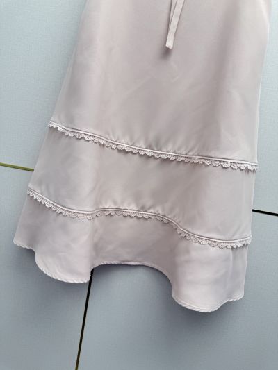 Dior Bow Contrast-Trim Skirt in Light Pink