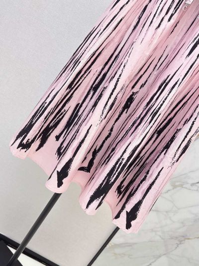 Dior Bow Pleated Skirt in Pink
