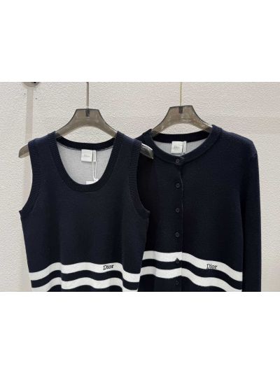 Dior Contrast-Trim Crew Neck Cardigan in Navy