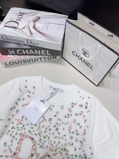 Dior Crew Neck Short Sleeve Knit Top in White