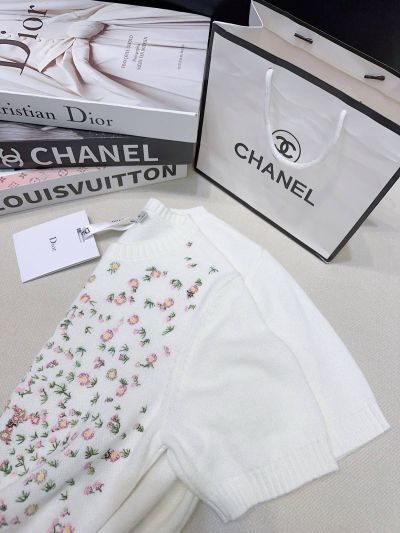 Dior Crew Neck Short Sleeve Knit Top in White