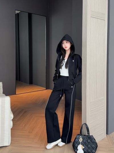Dior Hooded Contrast-Trim Set in Black
