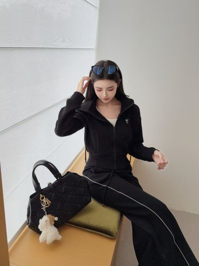 Dior Hooded Contrast-Trim Set in Black
