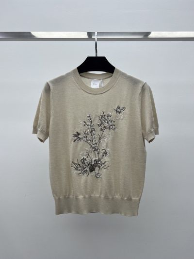 Dior Short Sleeve Embroidered T-Shirt in Beige