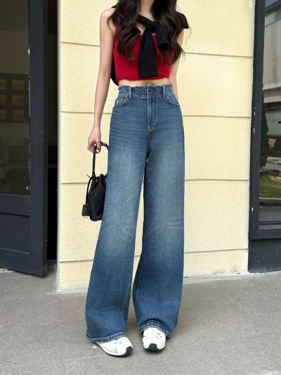 Dior Wide-Leg Button-Front Jeans in Blue