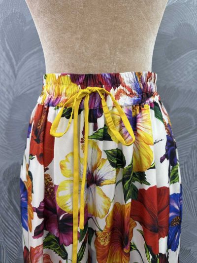 Dolce & Gabbana Silk Floral Pants in Multicolor