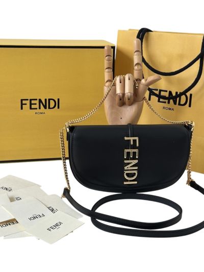 Fendi Fendigraphy Wallet on Chain Shoulder Bag Black Leather A8687 Black 2523509