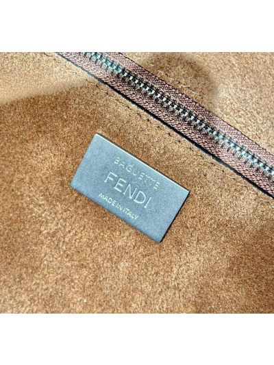 Fendi Large Baguette Chain Beige Leather Shoulder Crossbody Bag A8669 Beige 2523699