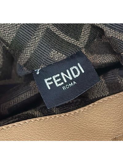 Fendi Small Spy Light Beige Leather Tote Shoulder Bag 80888s Beige 2523562