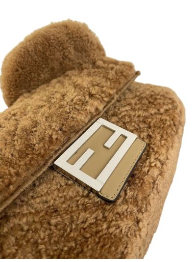 Fendi Teddy Bear Baguette Flap Shoulder Bag Brown Brown 2523677