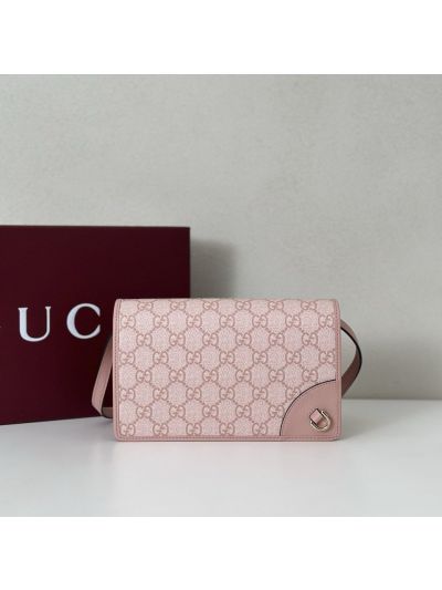 Gucci GG Canvas Flap Crossbody Bag in Pink