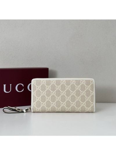 Gucci GG Canvas Zip Wallet in Beige/Ivory