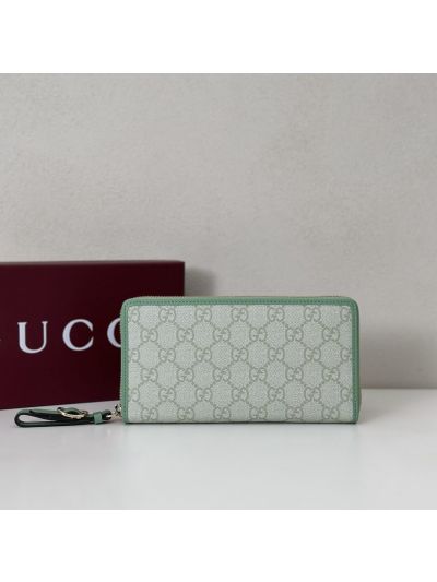 Gucci GG Canvas Zip Wallet in Sage Green/Green