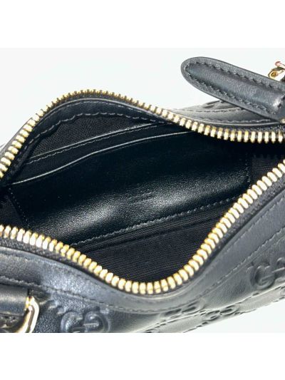gg-embossed-chain-shoulder-bag-in-black-rxgui292463-06