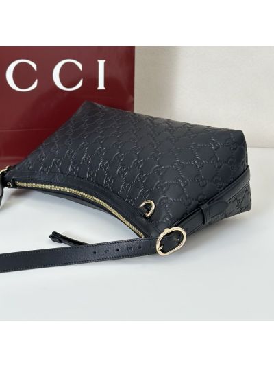 gg-embossed-shoulder-bag-in-black-rxgui292406-05