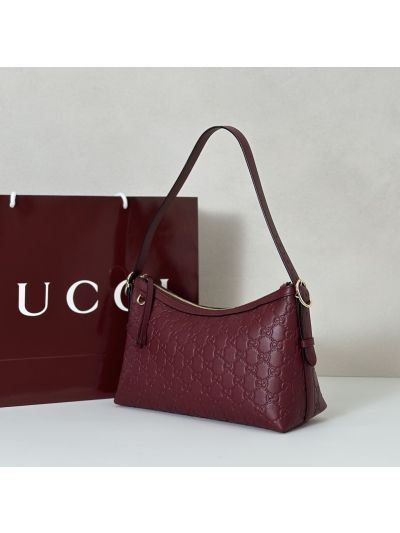 gg-embossed-shoulder-bag-in-burgundy-rxgui292403-02
