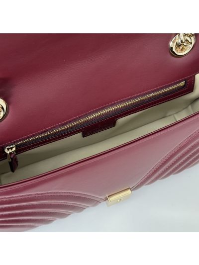 gg-marmont-small-chain-shoulder-bag-443497-in-bright-burgundy-diagonal-matelasse-leather-rxgui271763-09