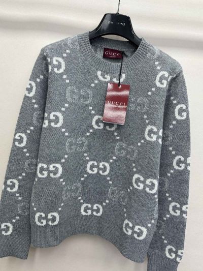 Gucci Crew Neck Cashmere Knit Top in Grey