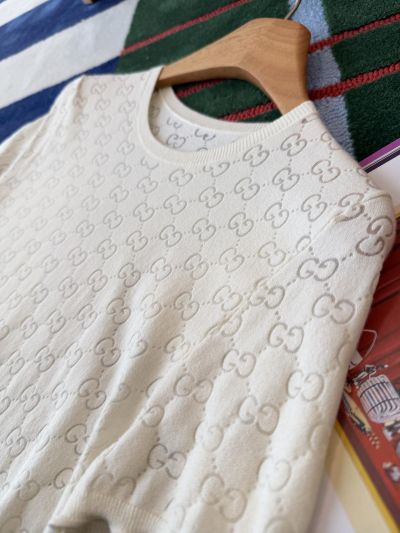 Gucci Crew Neck Short Sleeve Coat in White