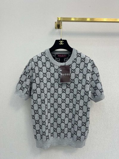 Gucci Crew Neck Short Sleeve Knit Top in Grey