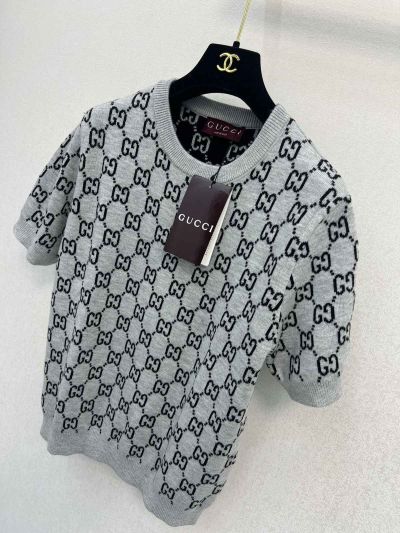 Gucci Crew Neck Short Sleeve Knit Top in Grey