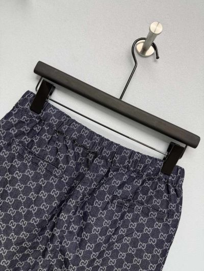 Gucci Denim Contrast-Trim Pants in Navy and White