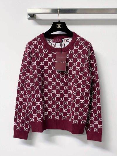 Gucci Long Sleeve Monogram Knit Top in Burgundy