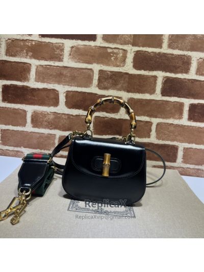 Gucci Mini Bamboo Shoulder Bag in Black Leather 686864