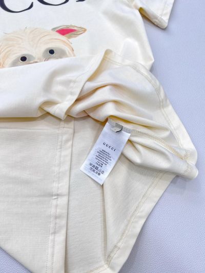 Gucci Short Sleeve Crew Neck T-Shirt in Beige