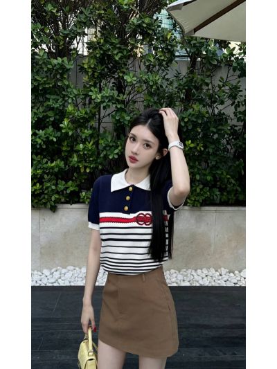 Gucci Turn-Down Collar Short Sleeve Top in Navy and White
