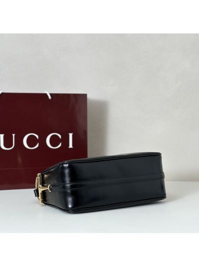 half-horsebit-medium-shoulder-bag-860787-rxgui271186-04