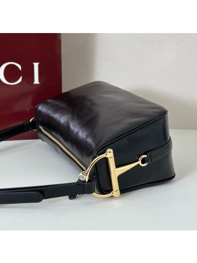 half-horsebit-medium-shoulder-bag-860787-rxgui271186-05