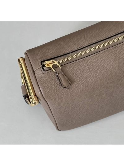 half-horsebit-medium-shoulder-bag-860787-rxgui271190-07