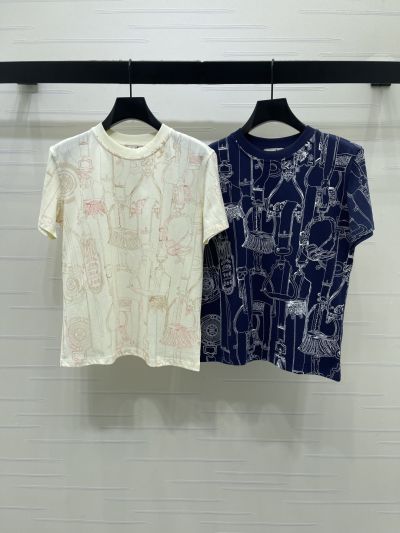Hermes Short Sleeve Crew Neck T-Shirt in Multicolor