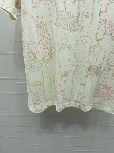 Hermes Short Sleeve Crew Neck T-Shirt in Multicolor